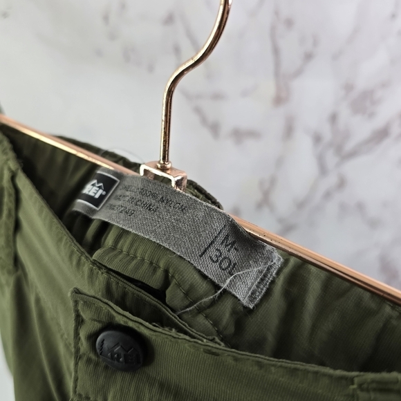 REI Pants Mens 30 X 29 Green Convertible Zip Off Nylon Hiking Ripstop - Picture 3 of 13